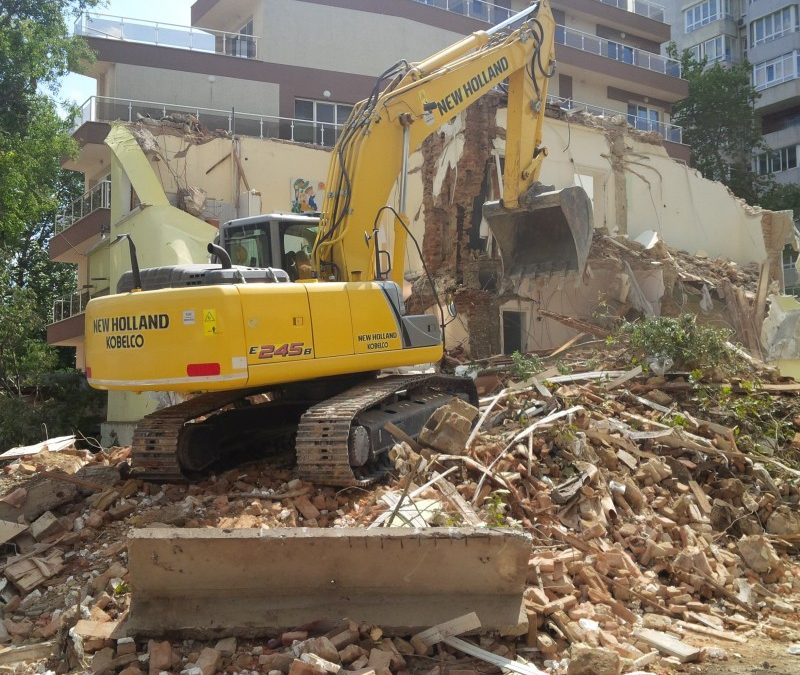 New Holland E245В